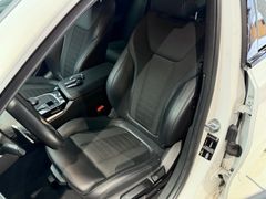 BMW 330i Sport Line*LED*360*HIFI*ACC*WINTERPAKET*TOP