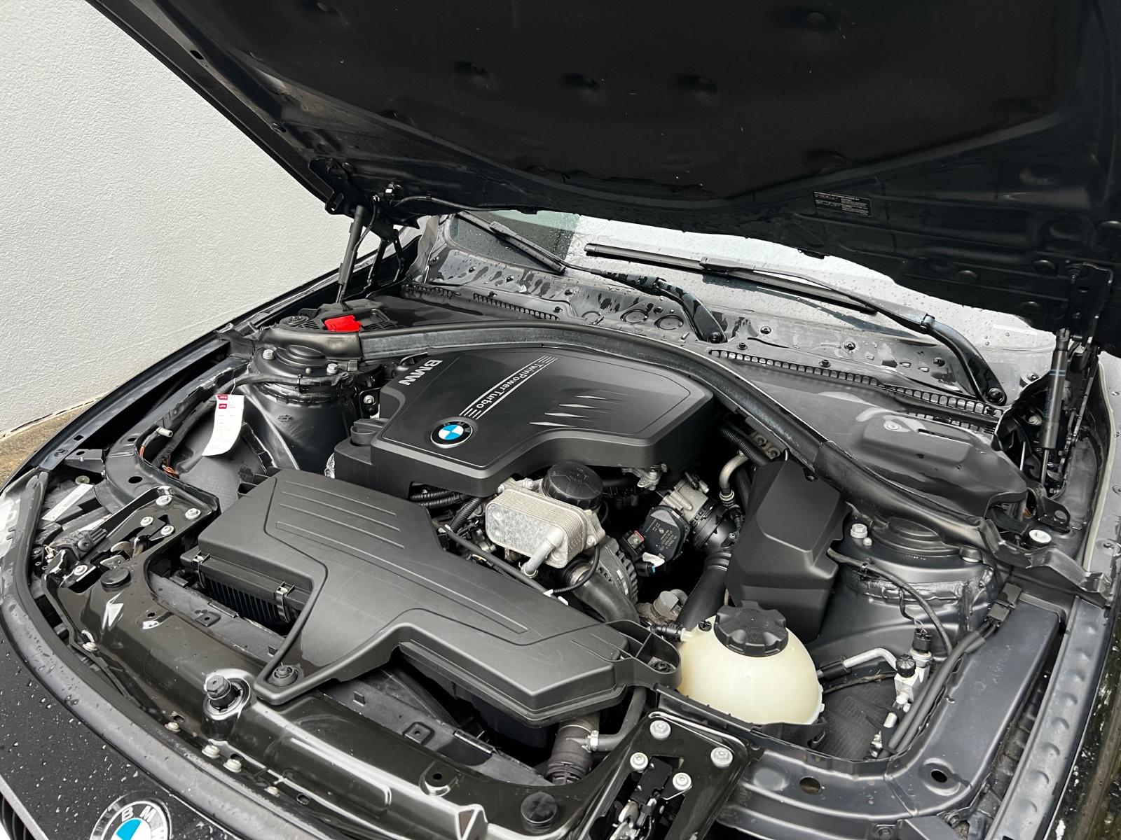 BMW 320 2013 — photo 17