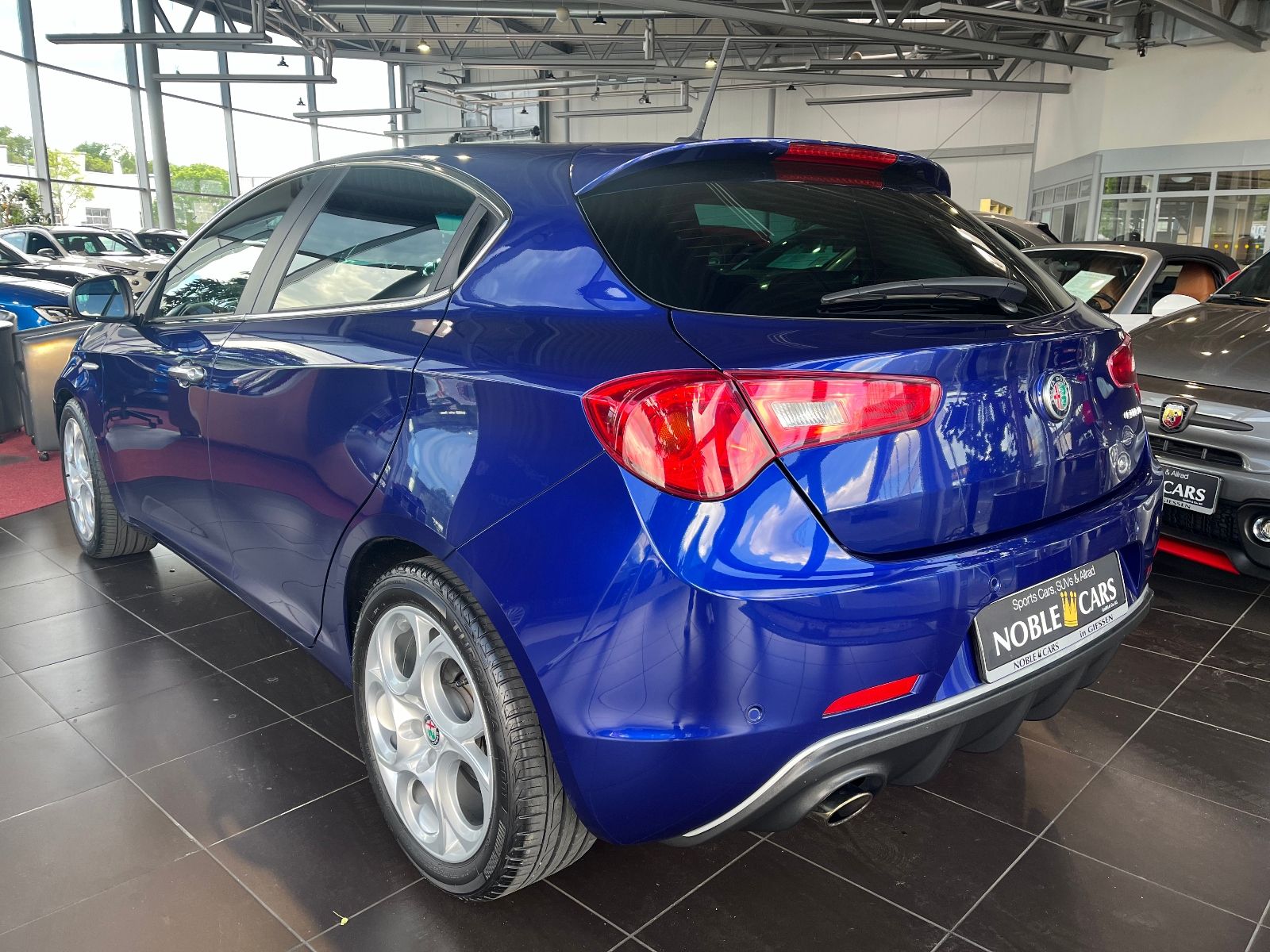 Fahrzeugabbildung Alfa Romeo Giulietta Super XEN NAV SHZ PDC ALU