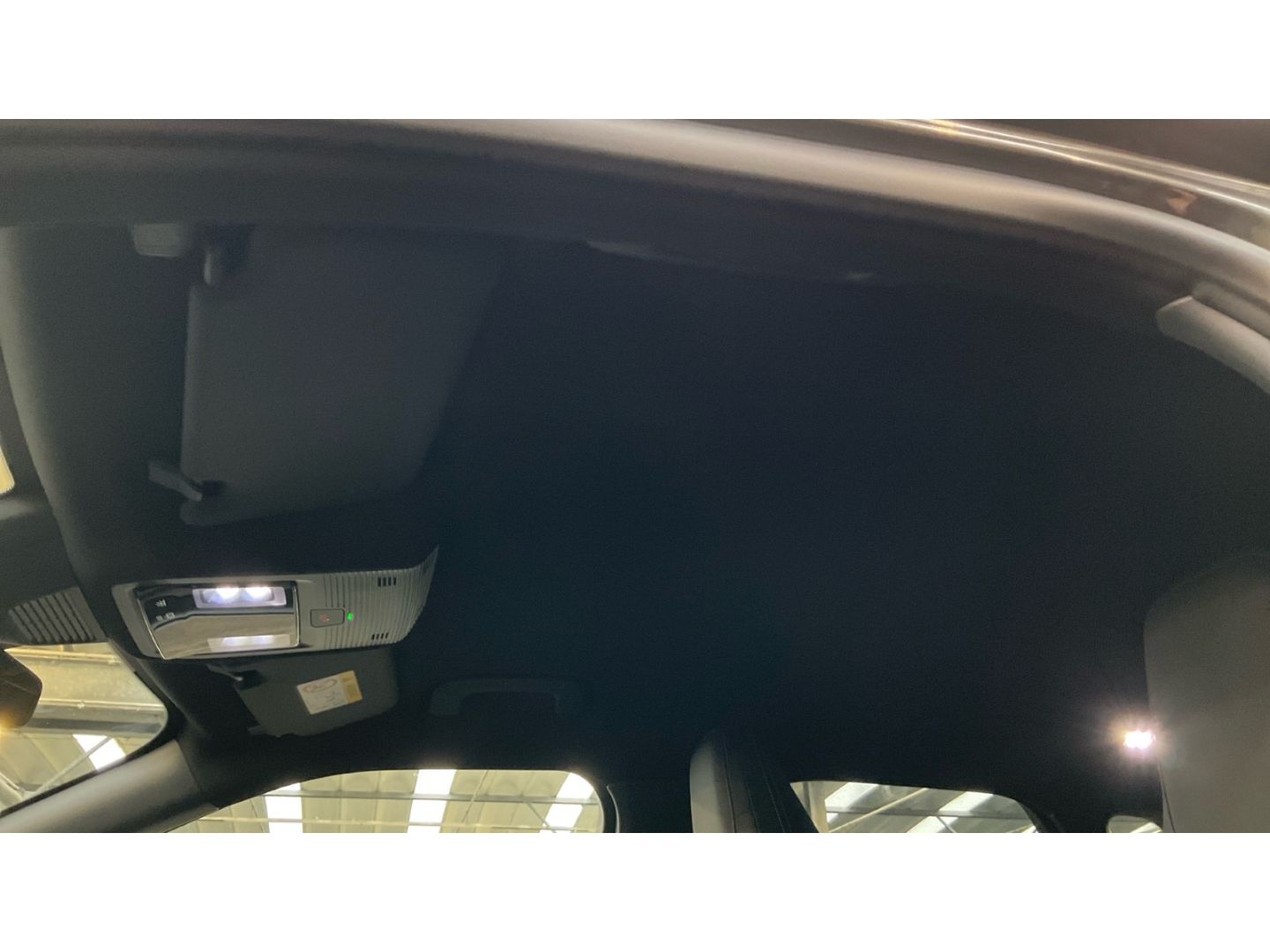 Fahrzeugabbildung Ford Capri 210 kW RWD Premium Tempomat Kamera Navi