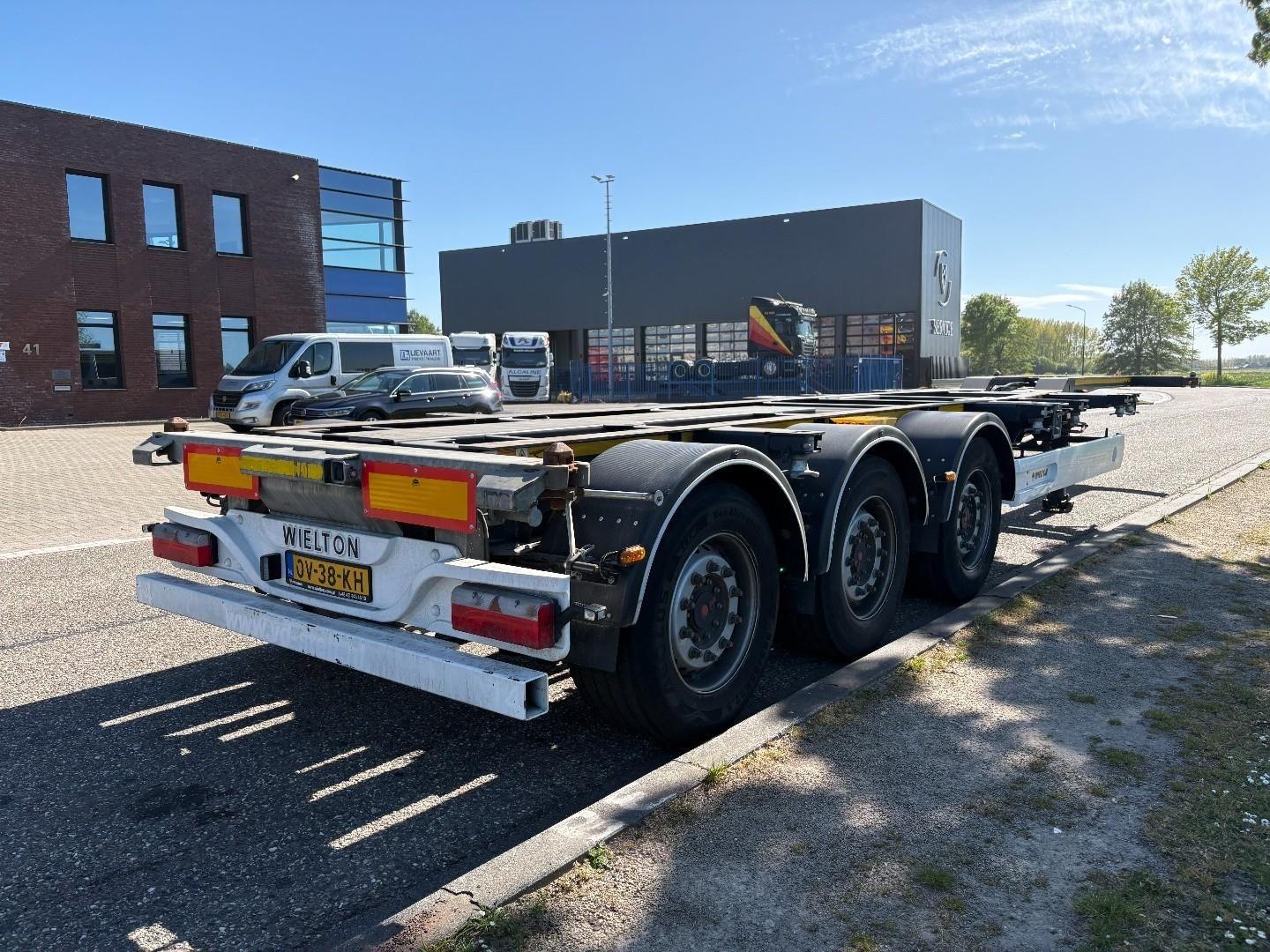 Wielton NS3P  Multichassis / SAF Axles / Extendable / Di