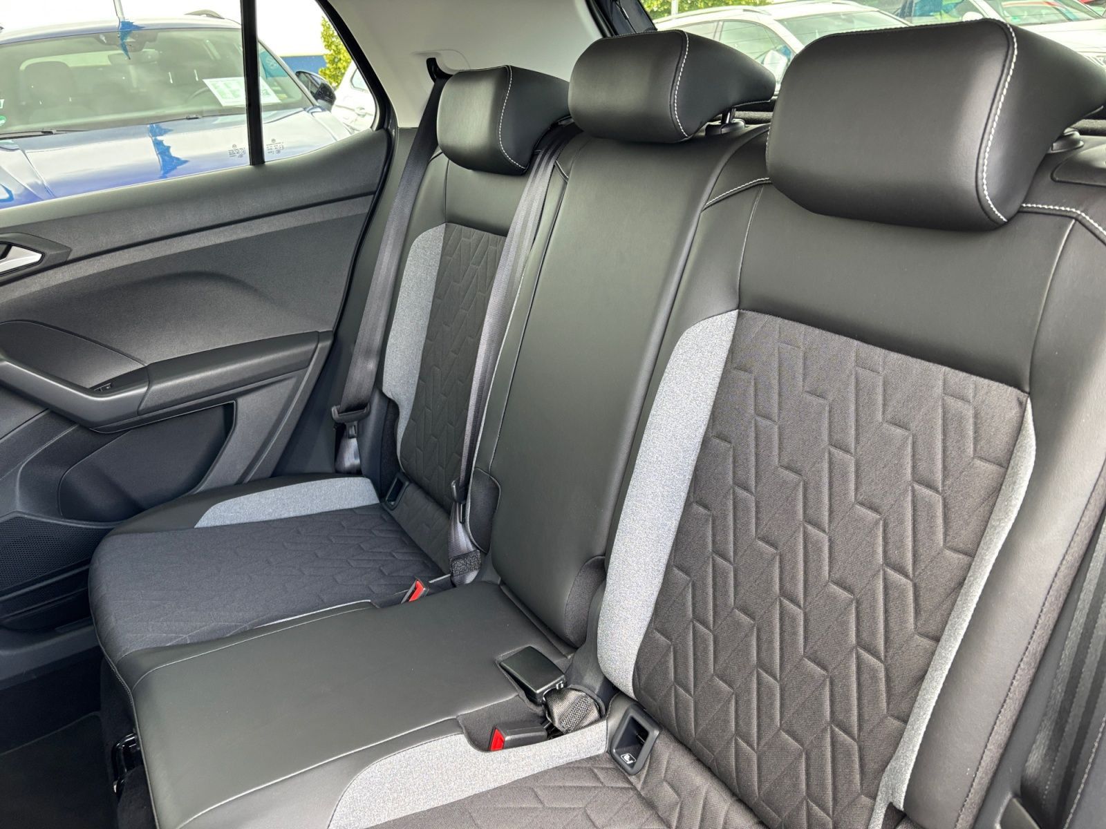 Volkswagen T-Cross - Bild 11