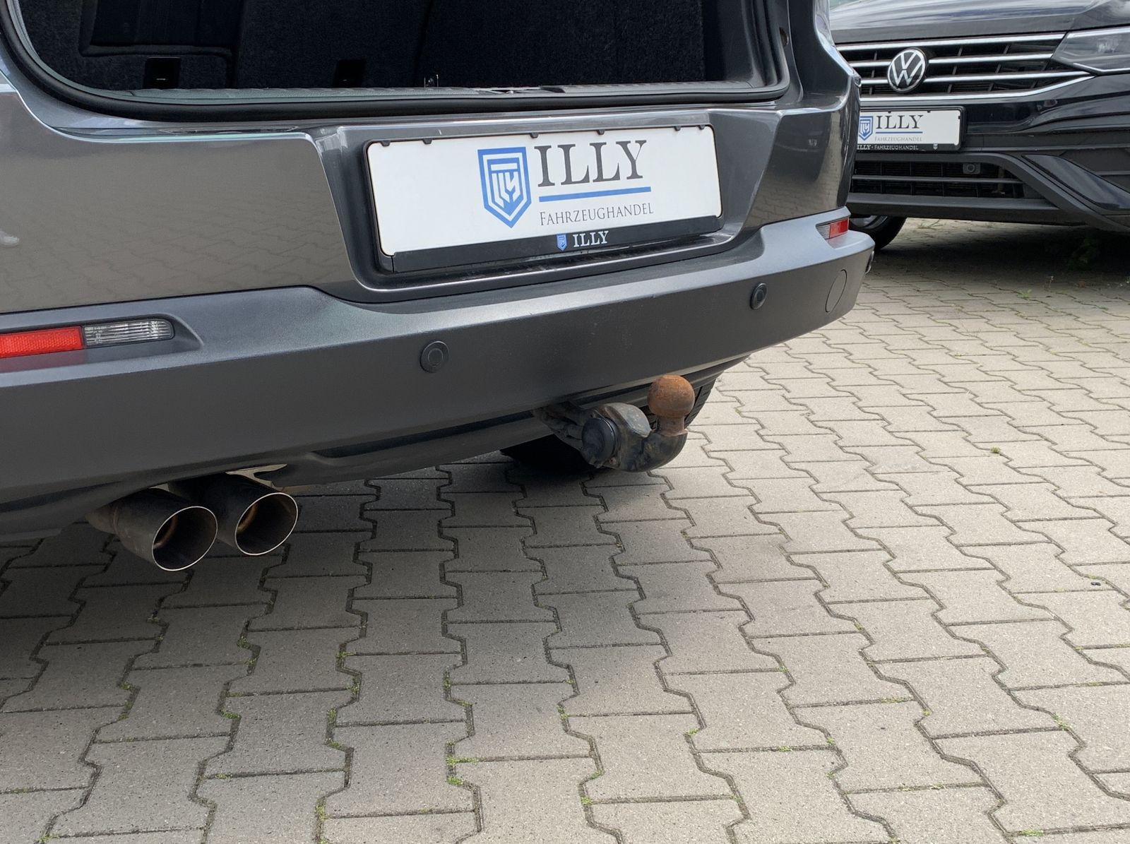 Fahrzeugabbildung Volkswagen Tiguan 1.4 TSI*Sport*AHK*STHZ*Tempomat*SHZ*