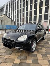 Porsche Cayenne Turbo V8 - Porsche Cayenne aus 2004: Turbo
