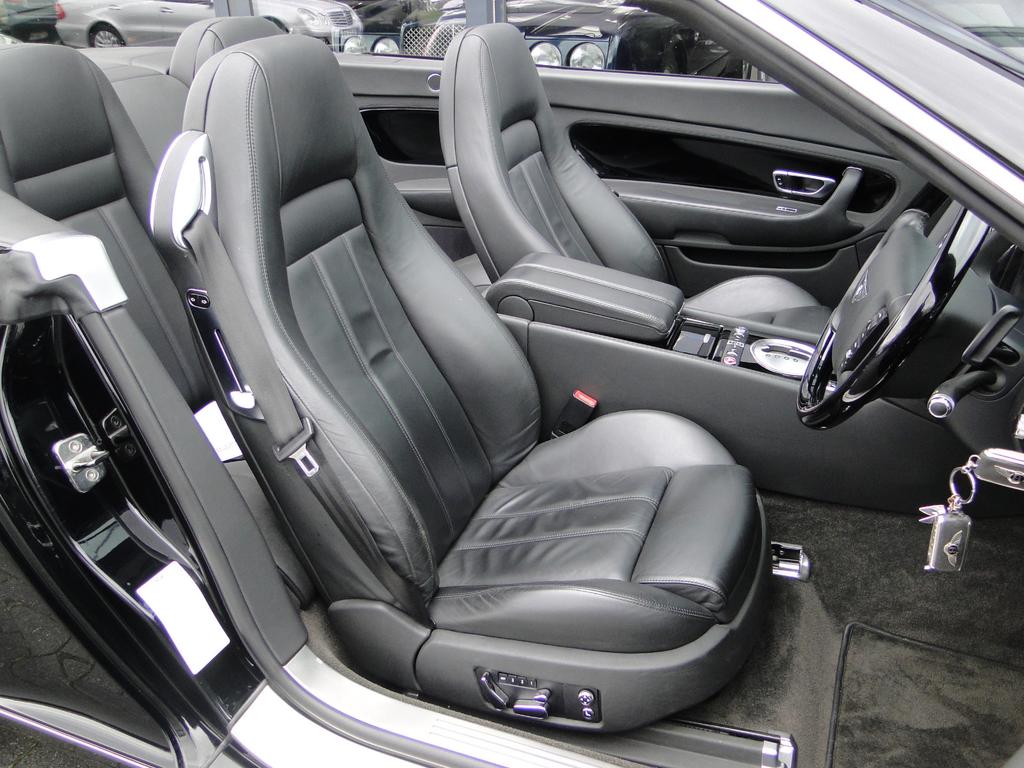 Bentley Continental GTC