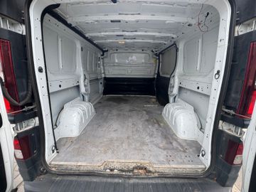 Opel Vivaro - 9