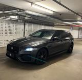 Jaguar XF Sportbrake R-Dynamic SE AWD*AHK Elekt.*SitzH - gebrauchte Jaguar XF aus dem Jahr 2022