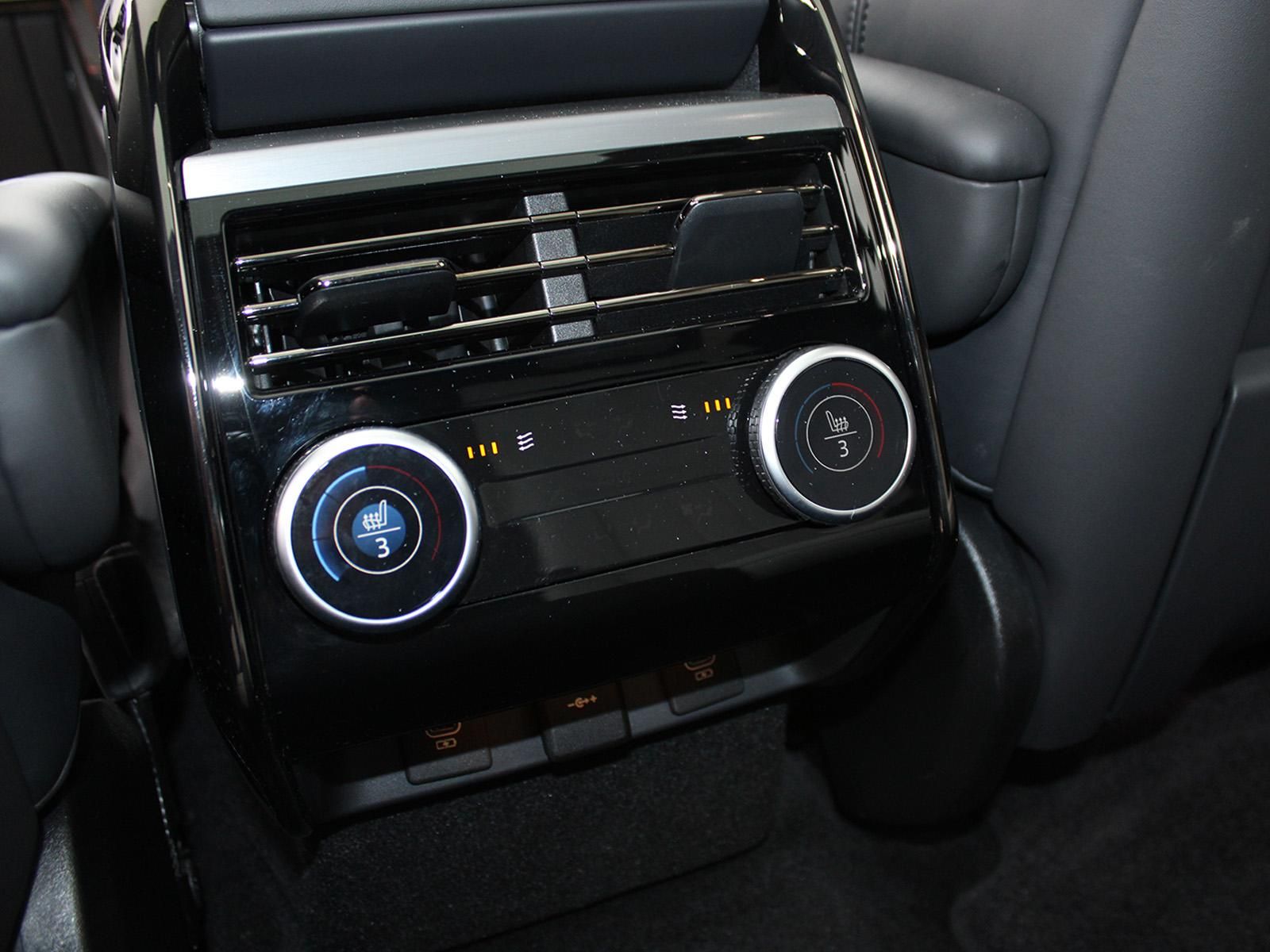 Fahrzeugabbildung Land Rover Range Rover Sport D300 Dynamic HSE
