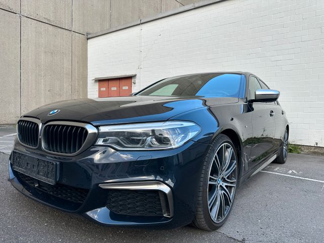 BMW M550 d xDrive/HeadUp/360grad/Massage/Achslenkung