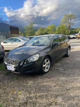 Volvo V60 D3 Geartronic Kinetic - Volvo V60 aus 2010