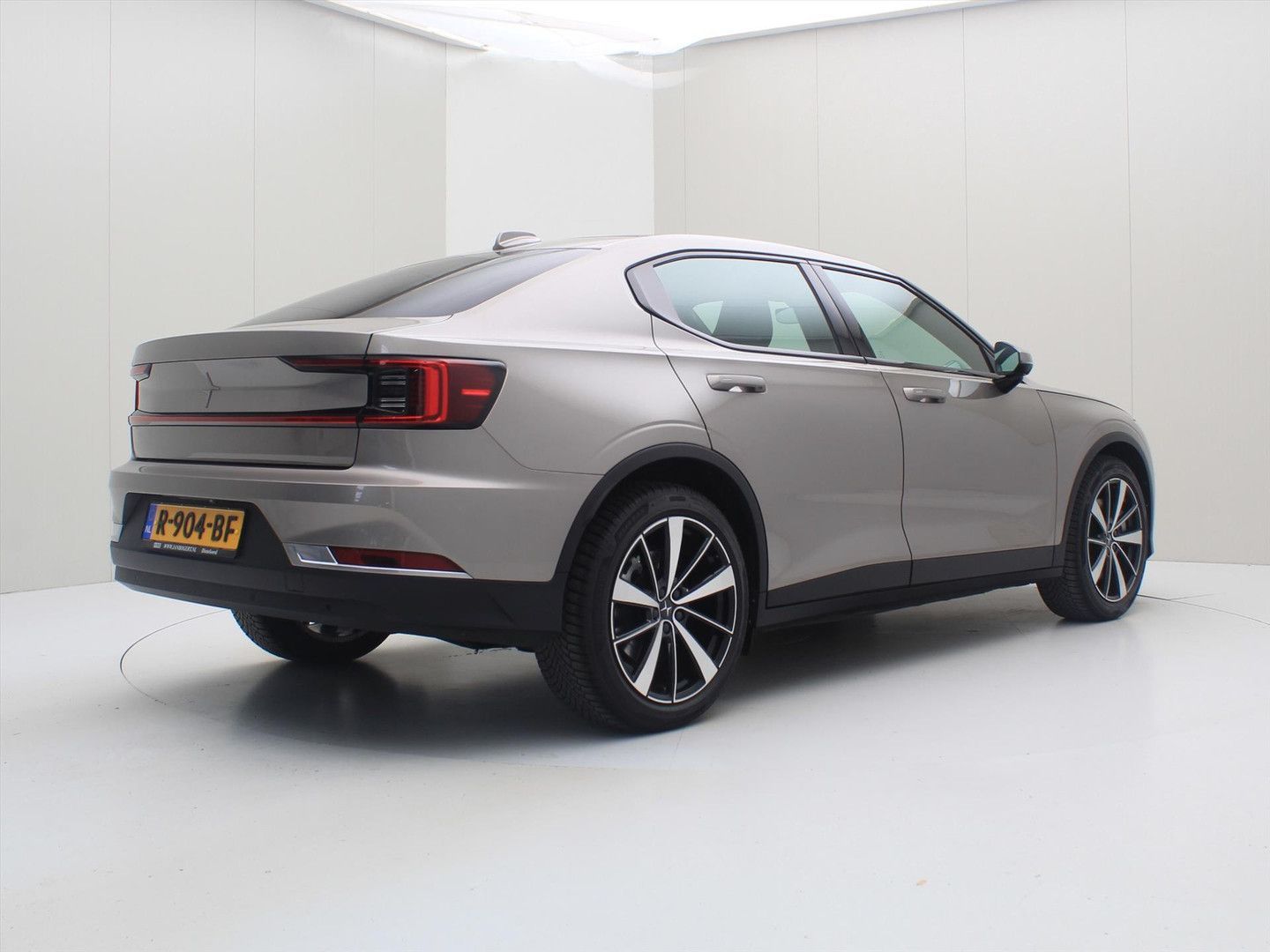 Polestar 2 Long Range Single motor 231PK 78 kWh 93,5% SoH imagem 3