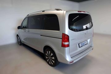 Mercedes V 220 - 8
