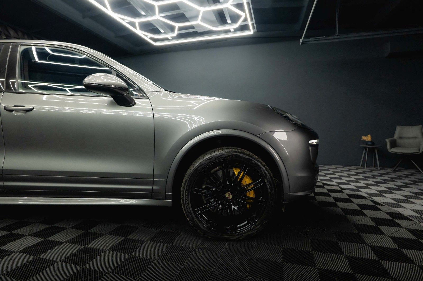 Fahrzeugabbildung Porsche Cayenne S Sport-Design Paket Carbon KERAMIK *LED