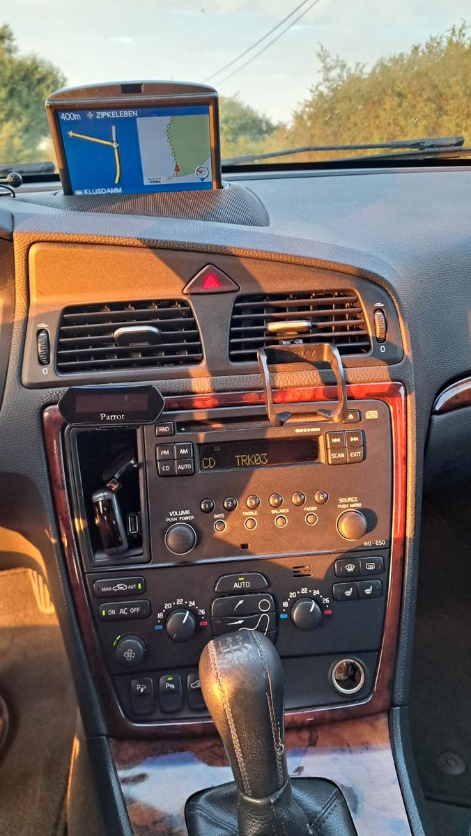 Volvo V70 2006 — photo 10