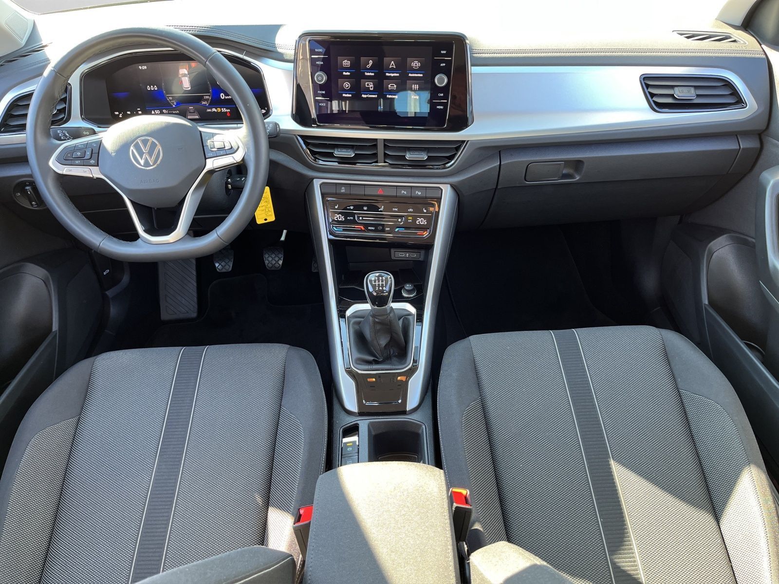 Volkswagen T-Roc - Bild 3