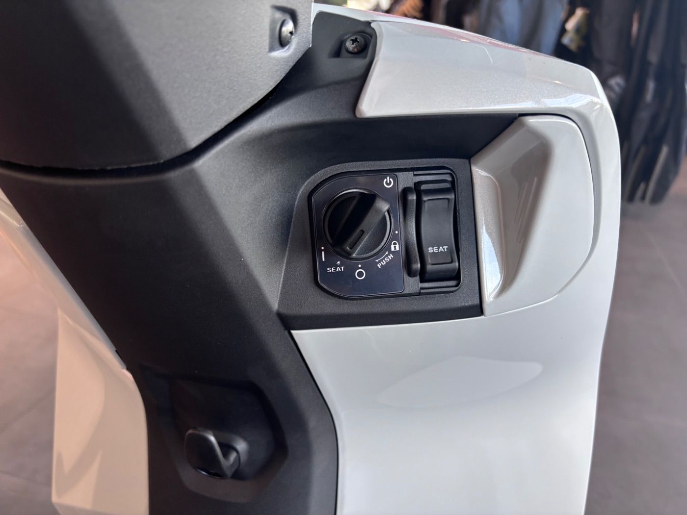 Fahrzeugabbildung Honda CUV e Connected Elektroroller