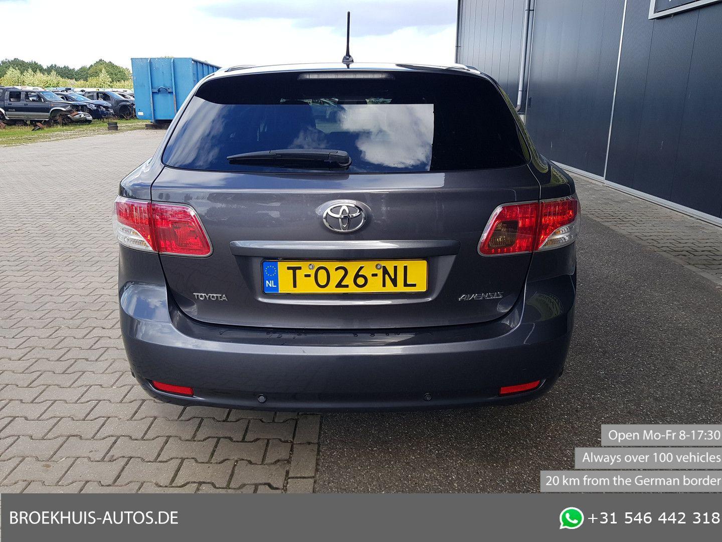 Toyota Avensis 2011 — photo 5