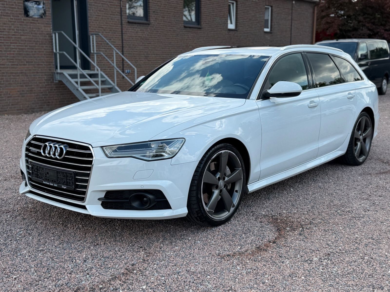 AUDI A6 Avant 3.0 TDI*MATRIX LED*KAMERA* HUD*AHK*ACC*