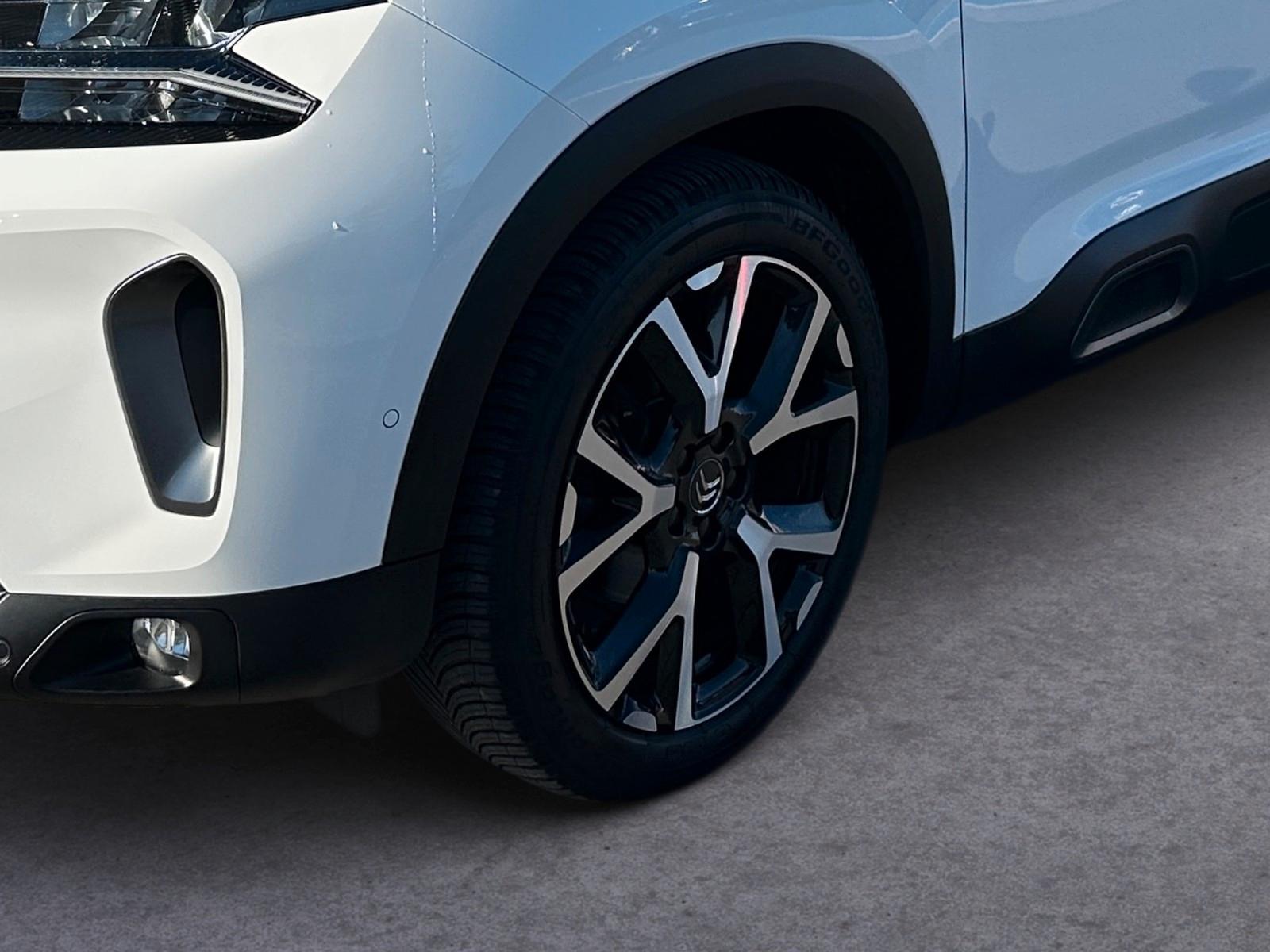 Citroën C5 Aircross Shine Pack mit AHK, Panorama, Sitzhg