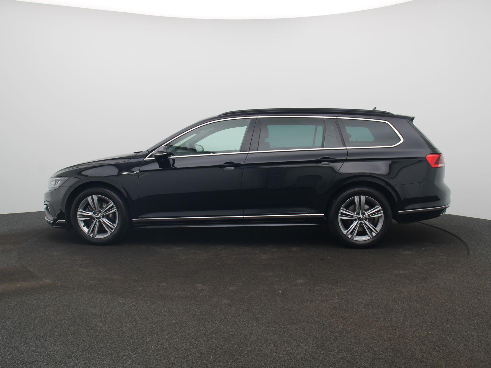 Volkswagen Passat Variant - Bild 5