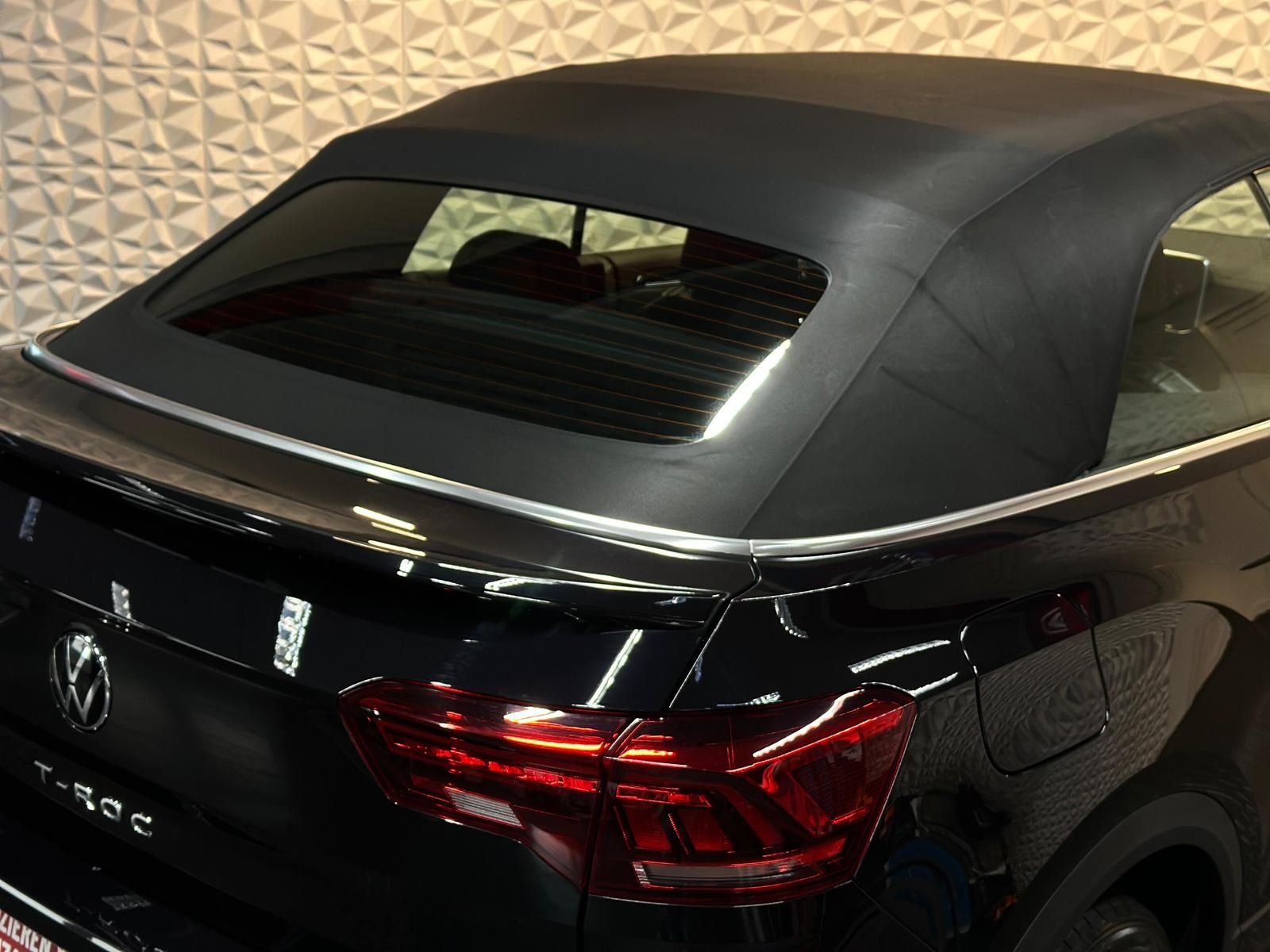 VW T-Roc Cabriolet 1.5TSI R LINE *IQLIGHT#AHK#SHZ - Image 10