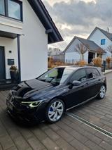 Volkswagen Golf 8 R BlackStyle AkrapPanoPerfoGarantieVOLL
