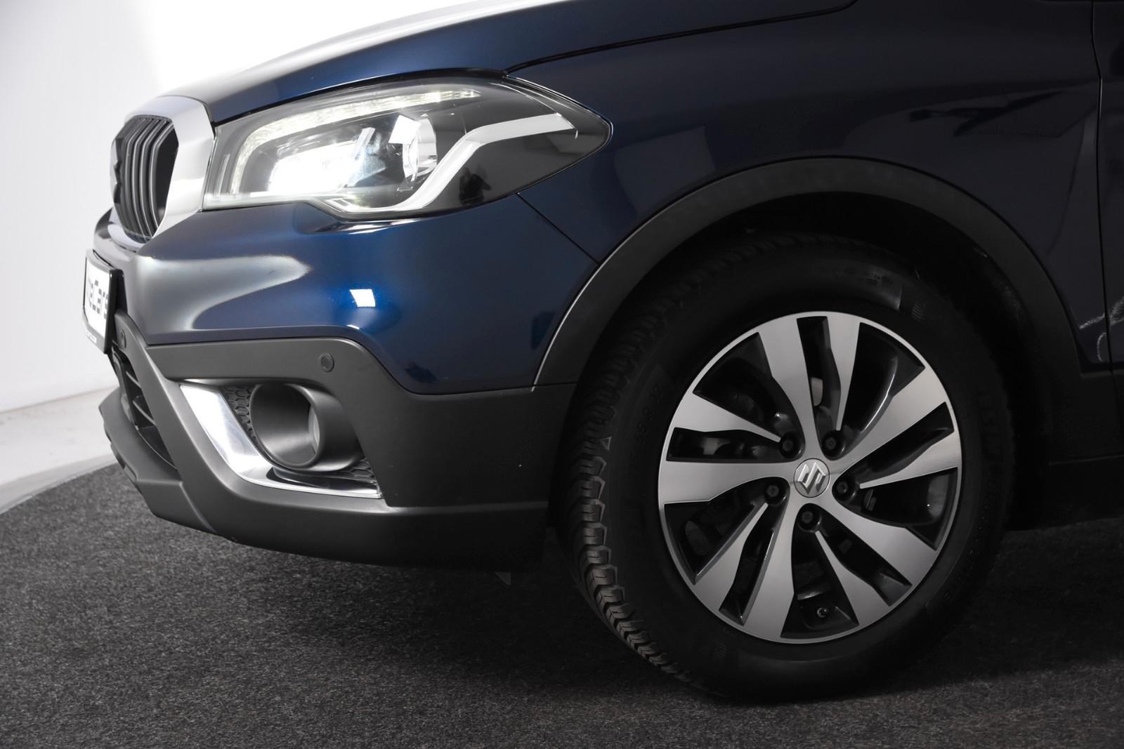 Suzuki (SX4) S-Cross  Automatik *Navi*Pano.*AHK*SHZ*