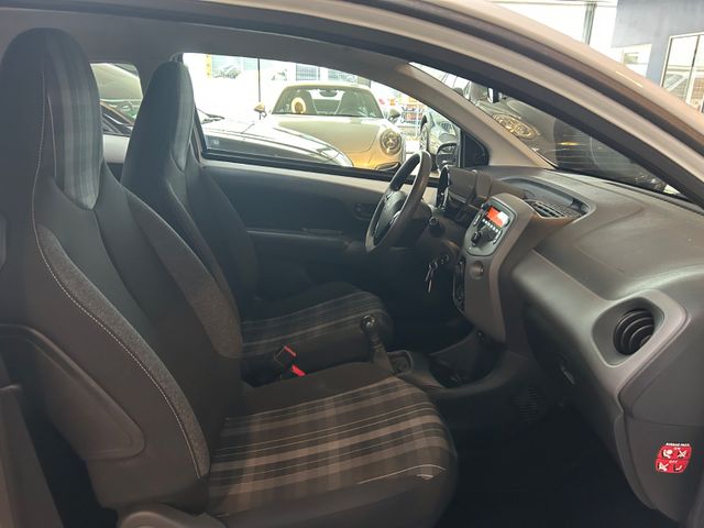 Fahrzeugabbildung Peugeot 108 Active