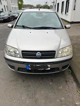 Fiat Punto 1.2 8V Active Clima Active Clima - Fiat Punto in Duisburg