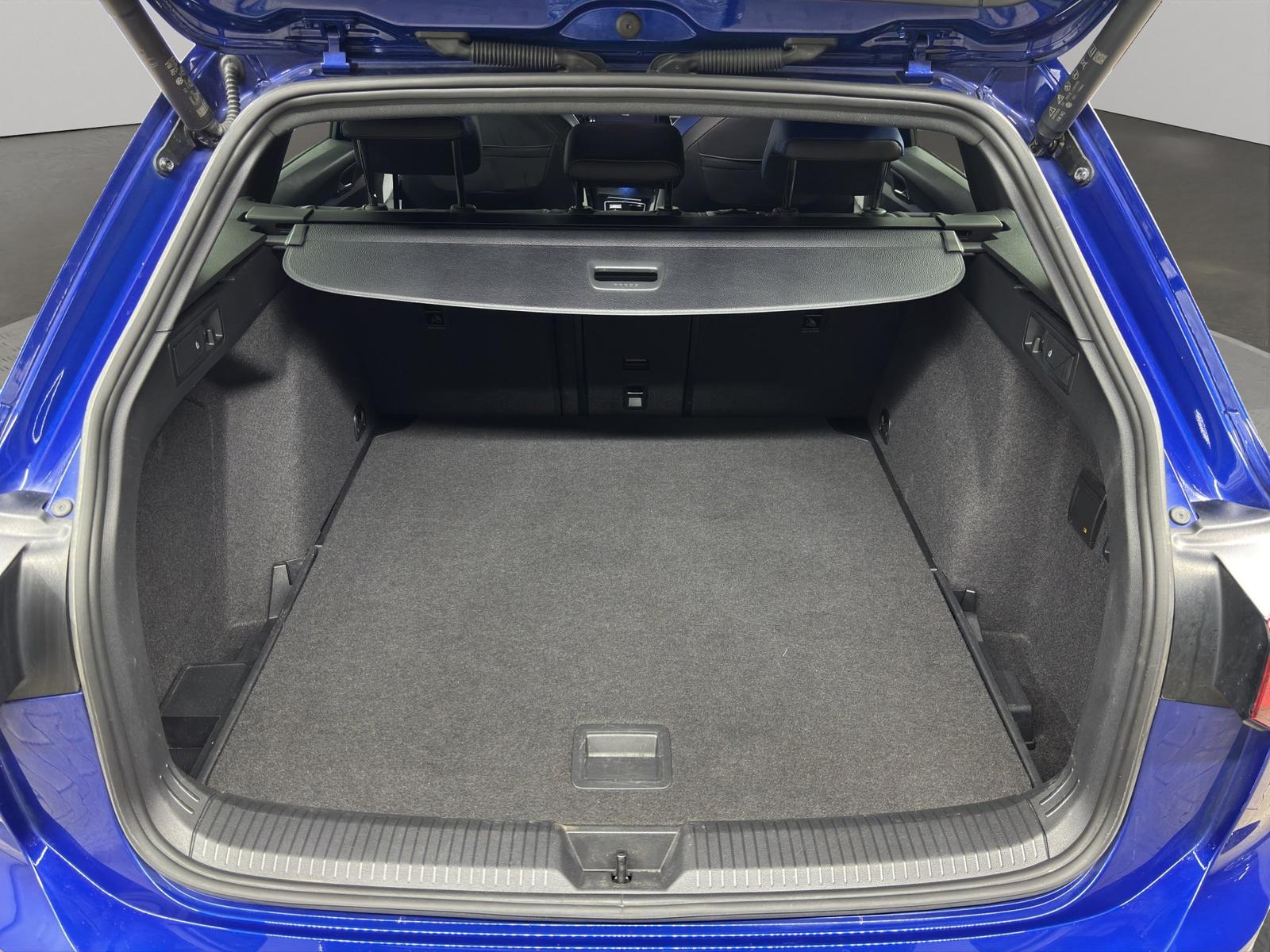 Volkswagen Golf VIII Variant R 2.0 TSI 4M ACC AHK Kam. LED, миниатюра 9
