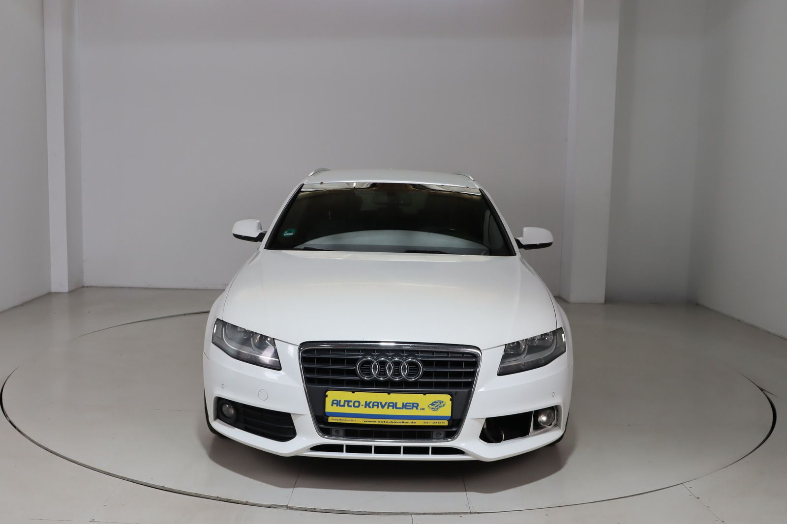 Fahrzeugabbildung Audi A4 2.0 TDI S line Avant * Sitzhzg. * Alcantara *