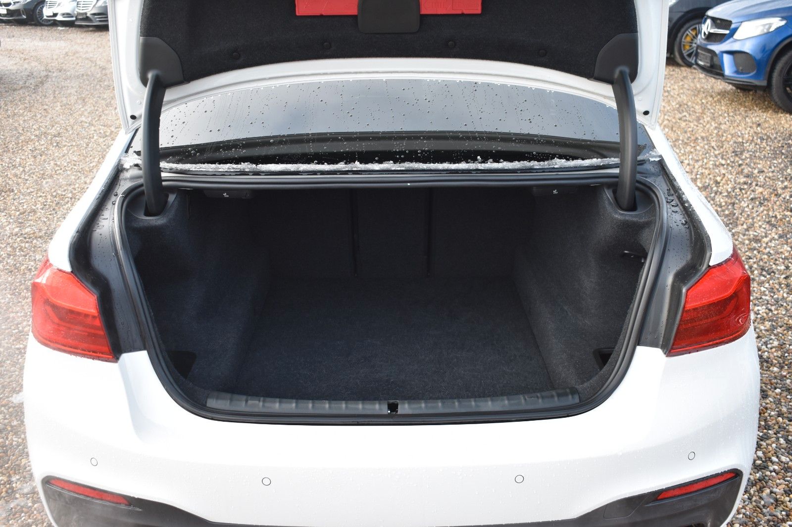 Fahrzeugabbildung BMW M550 i Limo. xDrive DAB Gestik Massage HUD ATM