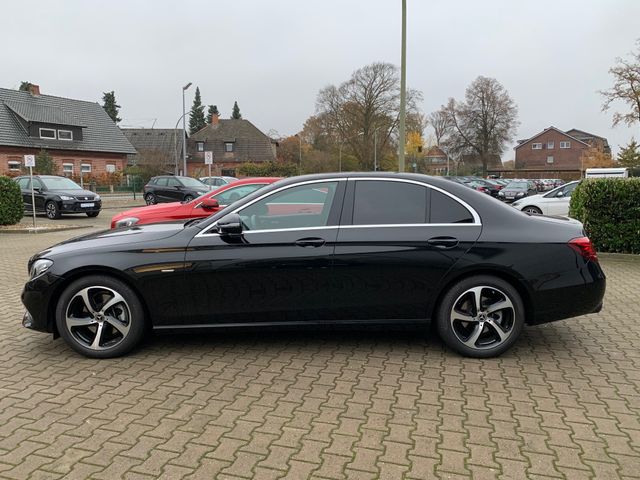 Fahrzeugabbildung Mercedes-Benz E 300 d Avantgarde+Sport & Style+AHK+Kamera+SHD