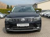 Volkswagen Tiguan Allspace Highline 4M DSG*LED*AHK*CAM*7SIZ - : Alcantara, Berganfahrassistent