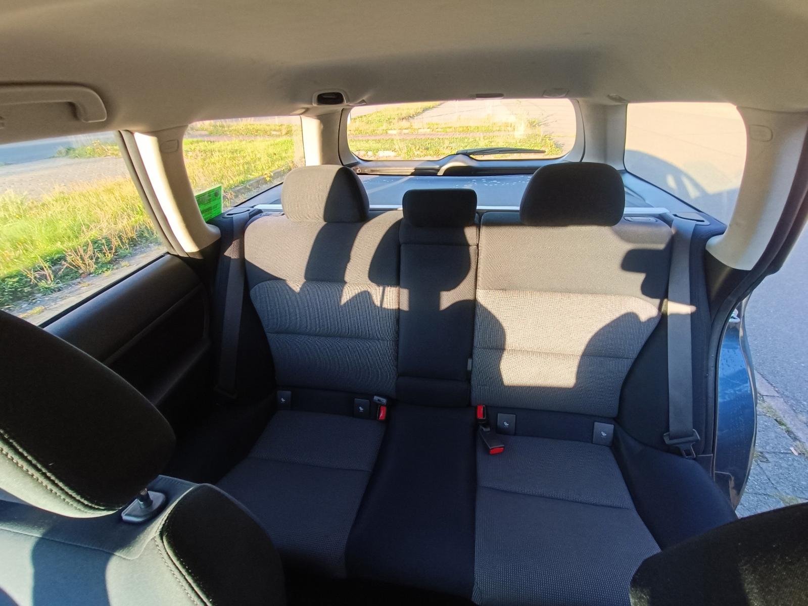 Subaru Legacy 2006 — photo 8