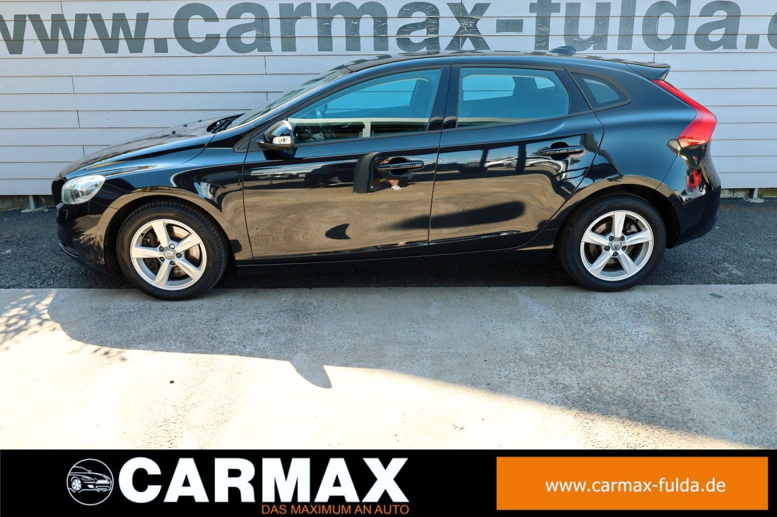 Fahrzeugabbildung Volvo V40 You! TLeder,Navi,Xenon,Kamera,SH,PDC,SR+WR