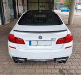 BMW M5 F10 / Carbon-Keramik / Akrapovic Titan / HUD - BMW: M10