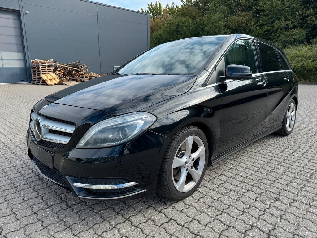 Mercedes-Benz B 220