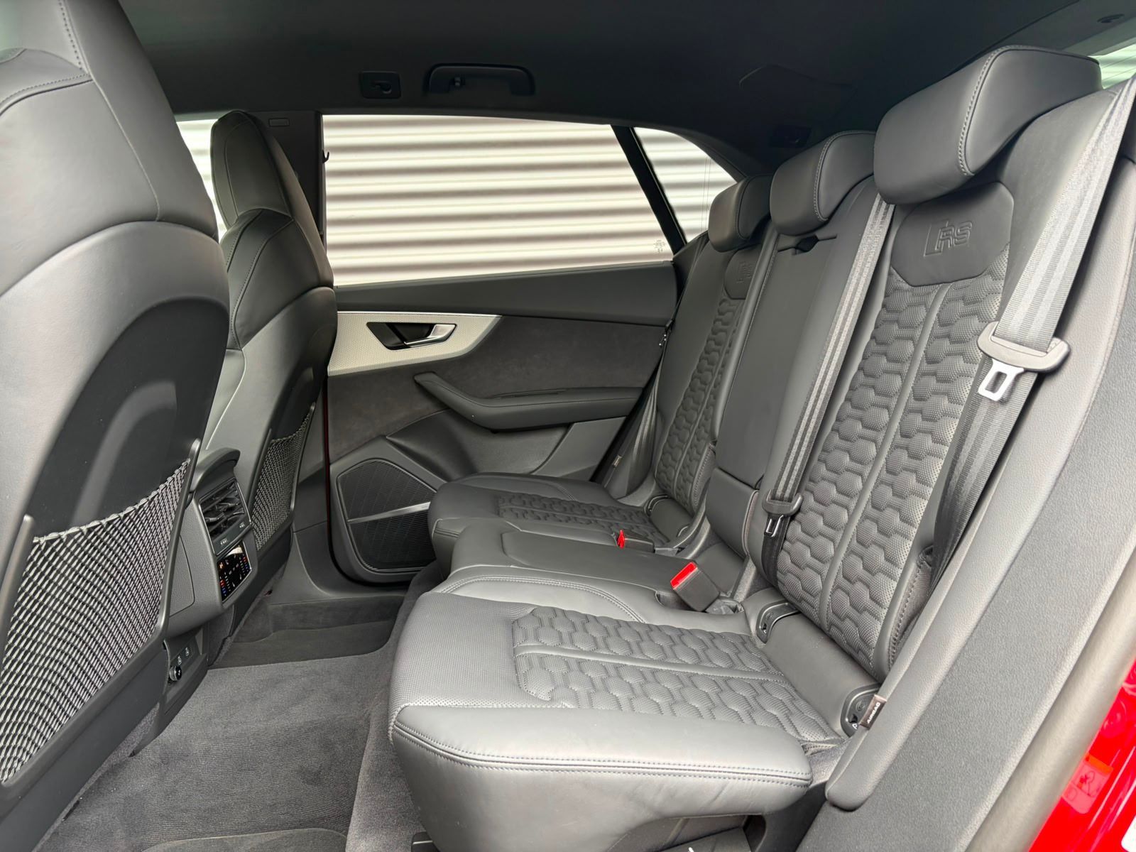 Audi RSQ8 - Bild 16