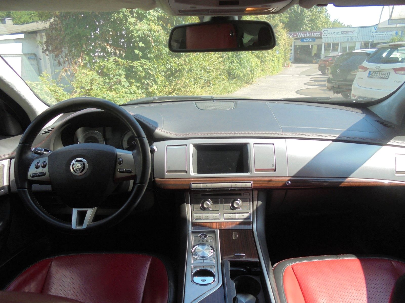 Fahrzeugabbildung Jaguar XF 3.0 V6, S Portfolio/Vollausstattung/Automatik