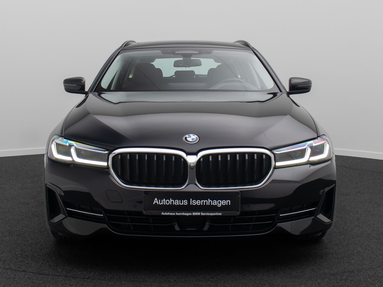 Fahrzeugabbildung BMW 540d xD ACC Laser HUD DAB Panorama H/K Belüftung