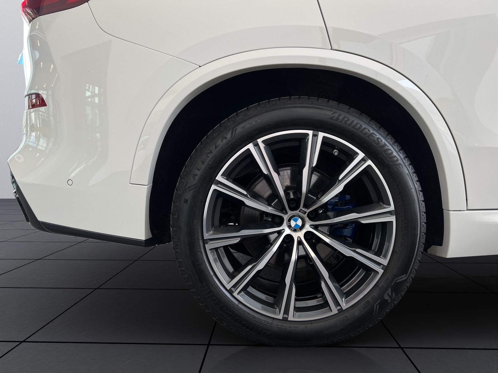 BMW X5 xDrive30d M-Sport LED ACC 360° AHK LUFT H K foto 5