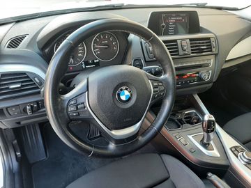 BMW 118 - 8
