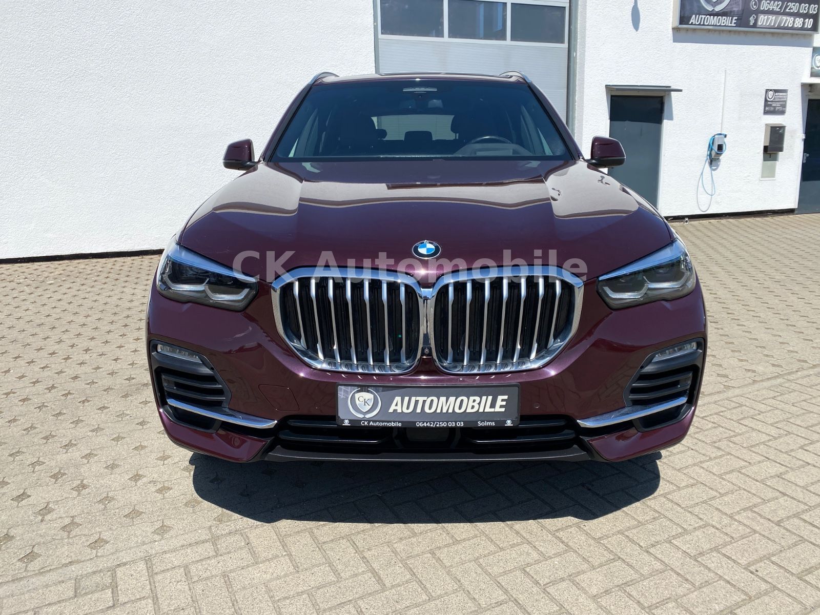 Fahrzeugabbildung BMW X5 xDrive 45e Individual/HeadUp/360°Kam/LED/AHK