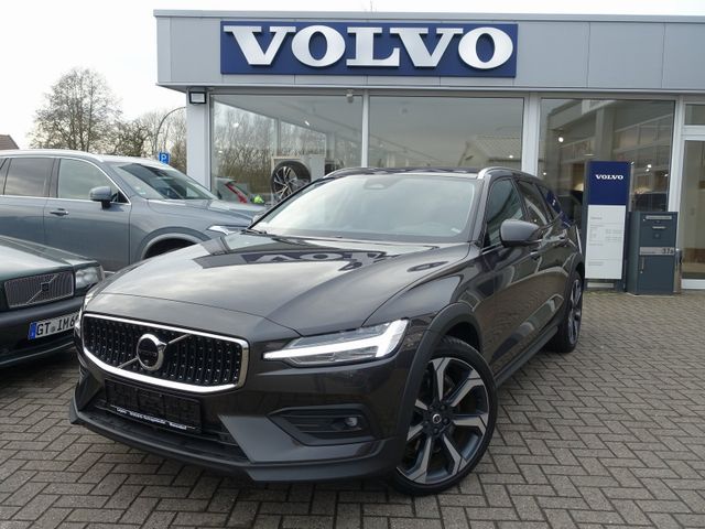 Volvo V60 Cross Country Ultimate B5 AWD/B&W/HeadUP