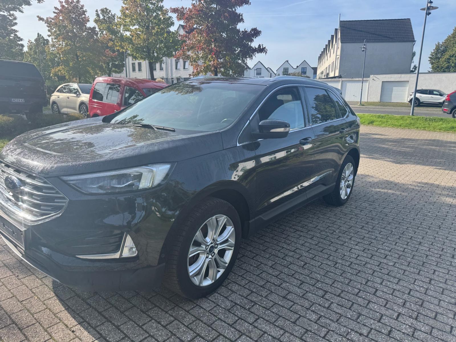 Ford Edge Titanium 4x2