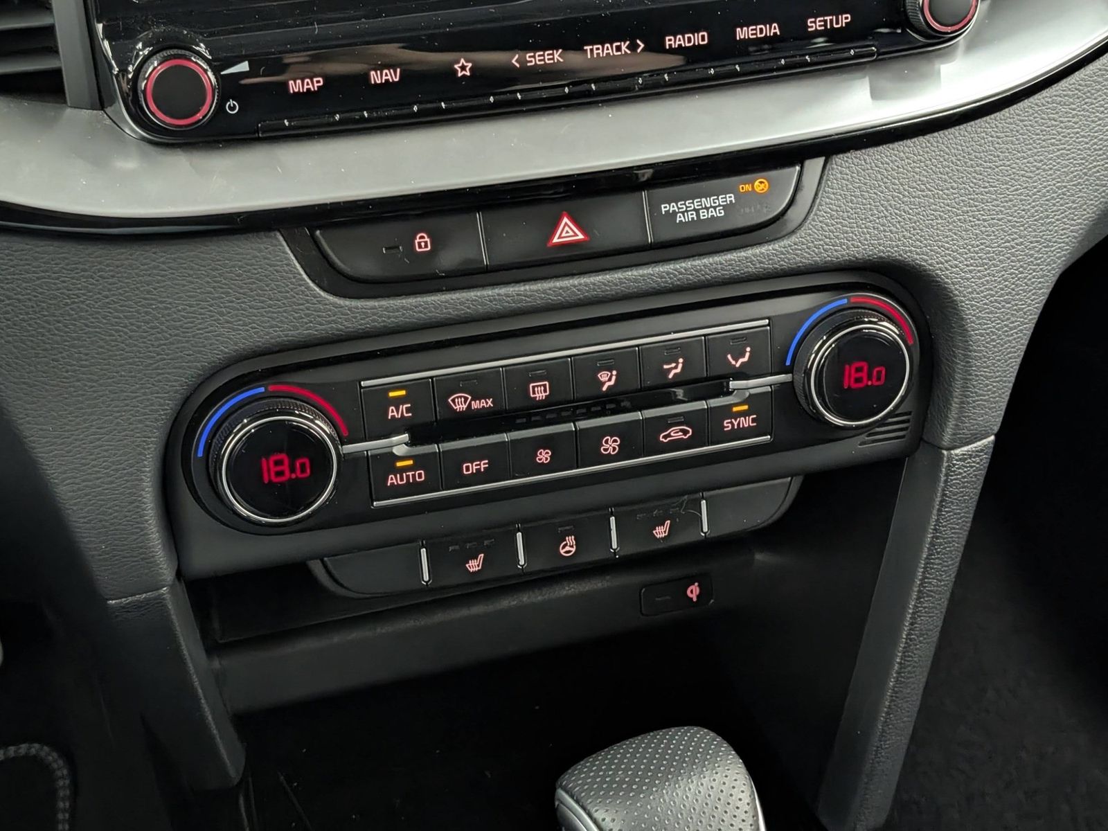 KIA cee'd Ceed SW 1.5 T-GDI DCT GT-Line JBL – Bild 19