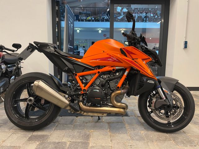 KTM 1390 Super Duke R EVO Vorführer - viel Zubehör