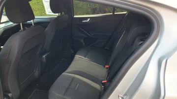 Fahrzeugabbildung Ford Focus Lim. Active