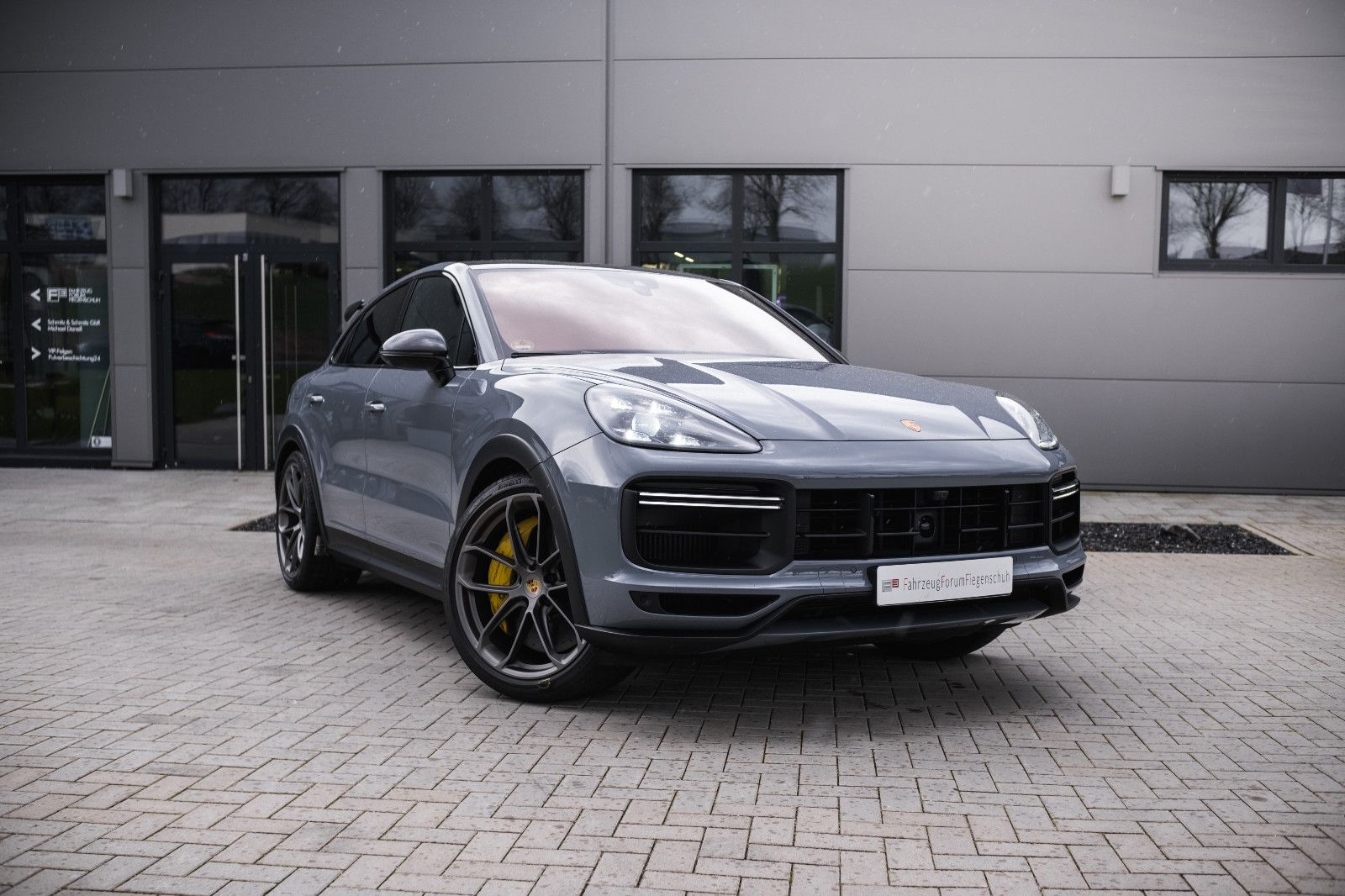 Fahrzeugabbildung Porsche Cayenne Coupe Turbo GT, Inno-360 Kam.- LED-HUD